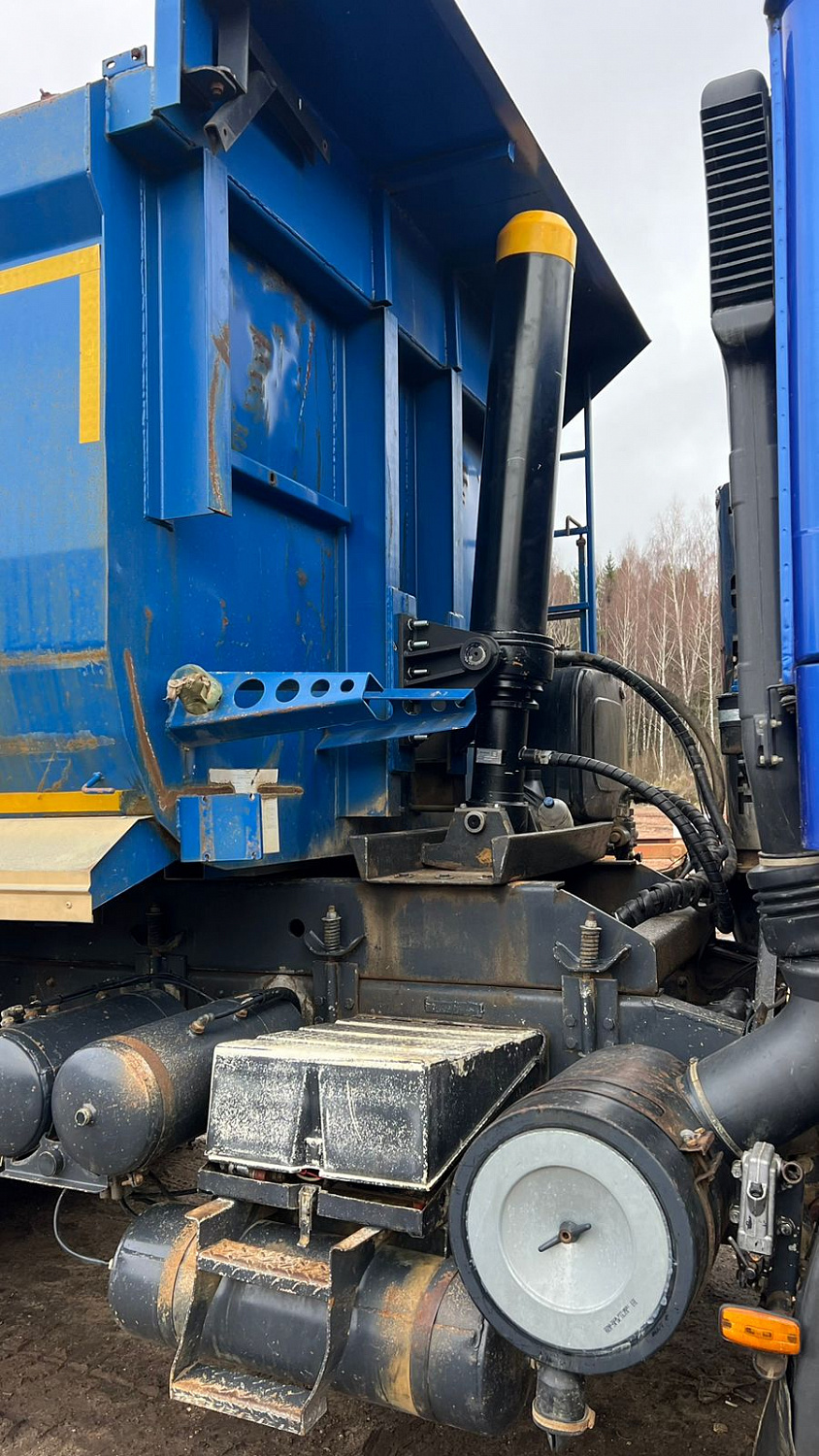 Установка гидроцилиндра MS Hydraulic на самосвальный полуприцеп Тонар в г Воронеж